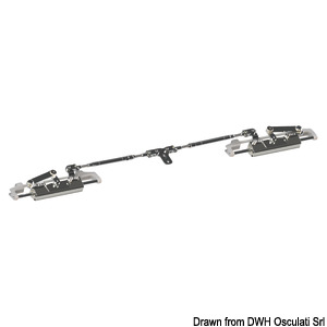 Tie bars with brackets for triple outboard engine/
